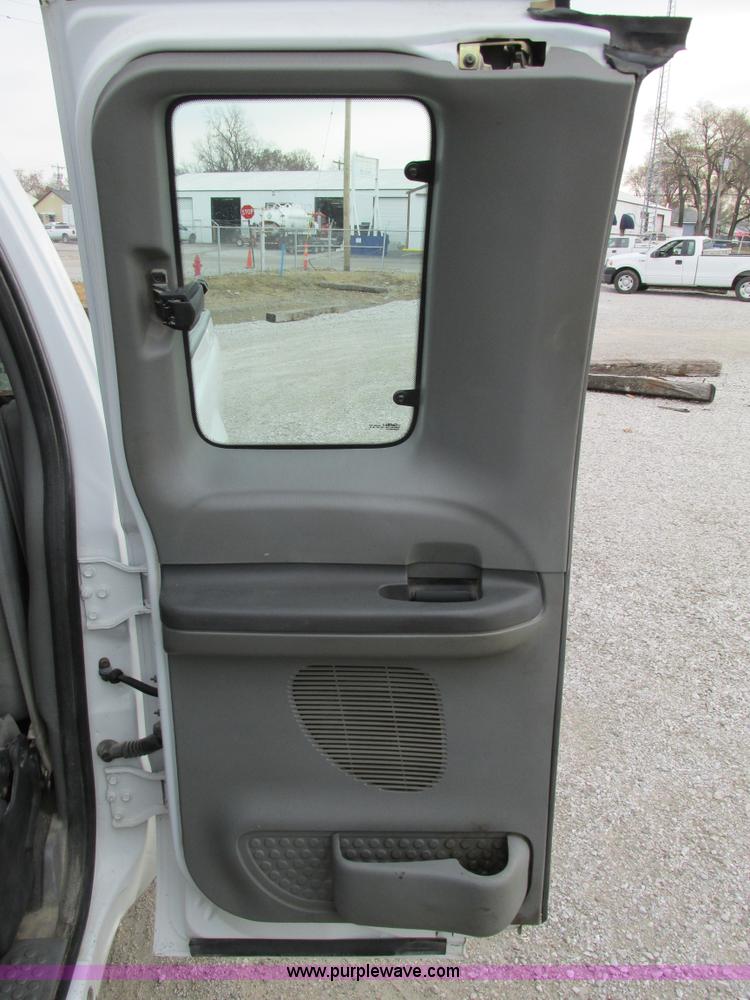 image for item F4003 2004 Ford F250 XLT Super Duty SuperCab pickup truck