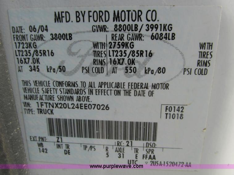 image for item F4003 2004 Ford F250 XLT Super Duty SuperCab pickup truck