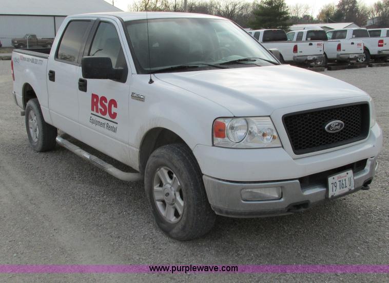 image for item F4005 2004 Ford F150 XLT Super Crew pickup truck