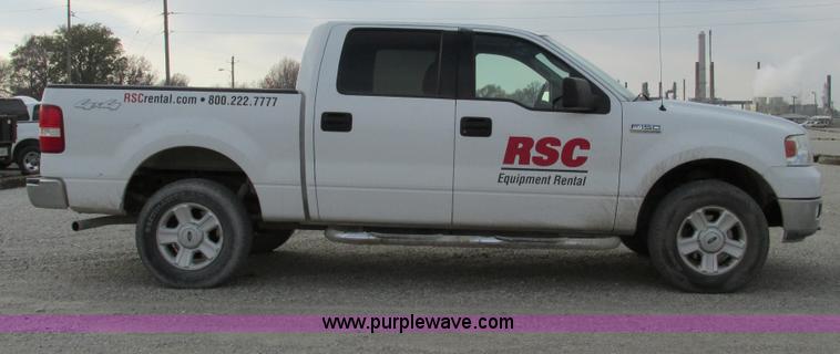 image for item F4005 2004 Ford F150 XLT Super Crew pickup truck