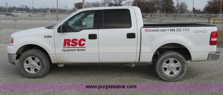 image for item F4005 2004 Ford F150 XLT Super Crew pickup truck