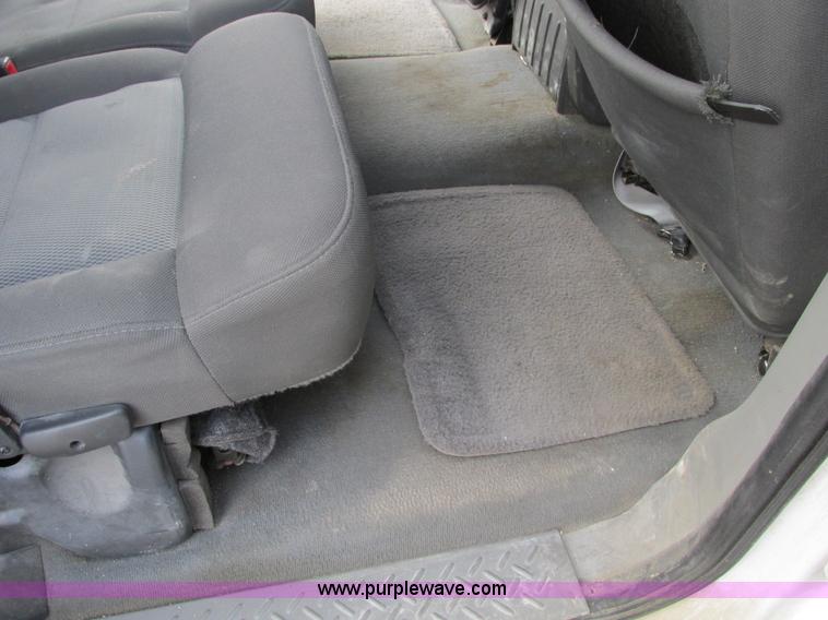 image for item F4005 2004 Ford F150 XLT Super Crew pickup truck