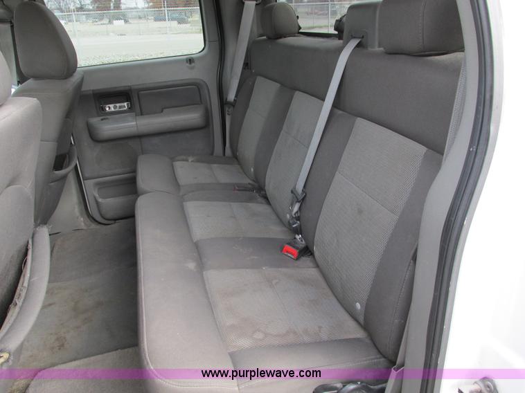 image for item F4005 2004 Ford F150 XLT Super Crew pickup truck