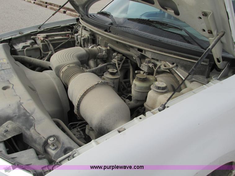 image for item F4005 2004 Ford F150 XLT Super Crew pickup truck