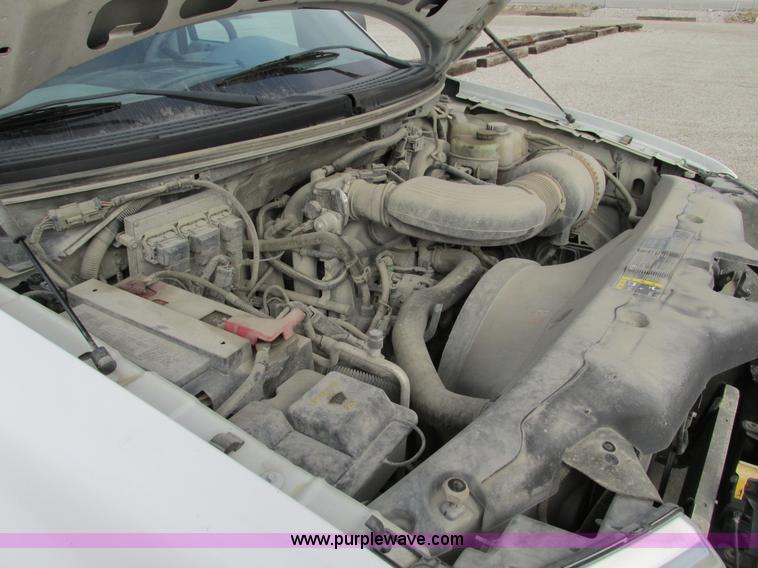 image for item F4005 2004 Ford F150 XLT Super Crew pickup truck