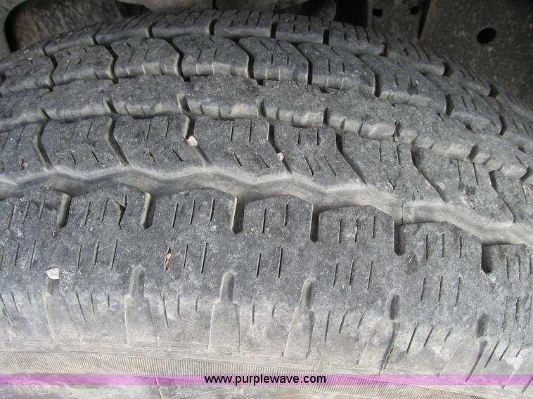 image for item F4005 2004 Ford F150 XLT Super Crew pickup truck