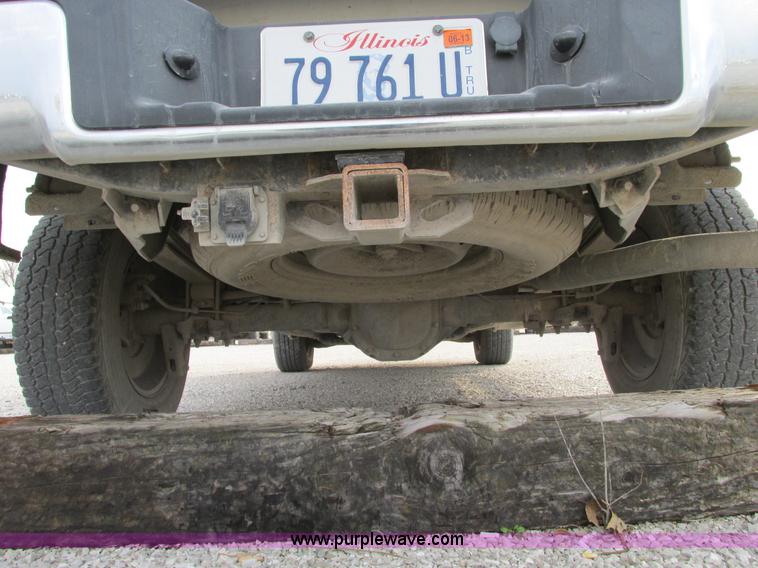 image for item F4005 2004 Ford F150 XLT Super Crew pickup truck