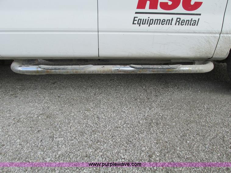 image for item F4005 2004 Ford F150 XLT Super Crew pickup truck