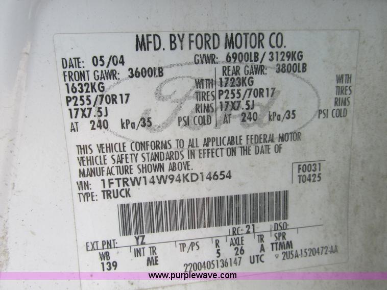 image for item F4005 2004 Ford F150 XLT Super Crew pickup truck