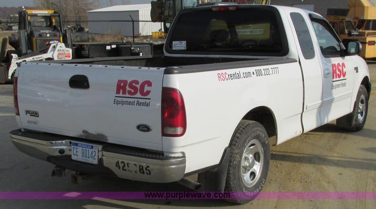 image for item F4041 2002 Ford F150 XLT SuperCab pickup truck