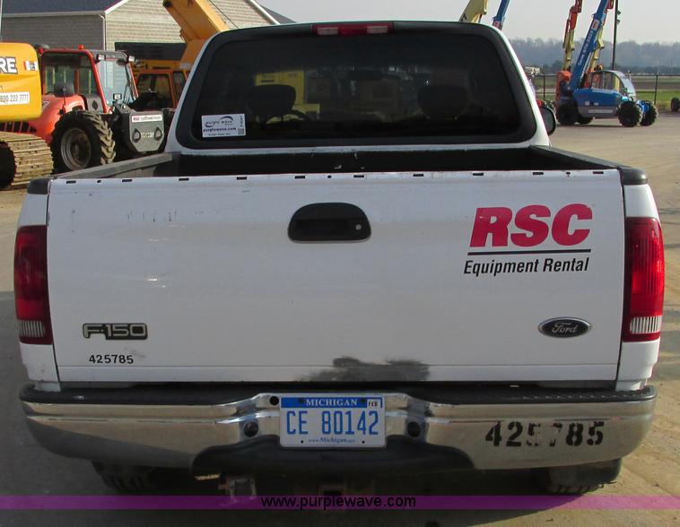 image for item F4041 2002 Ford F150 XLT SuperCab pickup truck