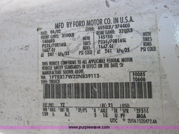 image for item F4041 2002 Ford F150 XLT SuperCab pickup truck