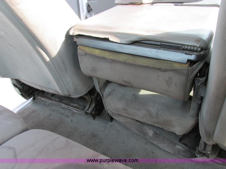 image for item F4042 2004 Ford F250 XLT Super Duty SuperCab pickup truck