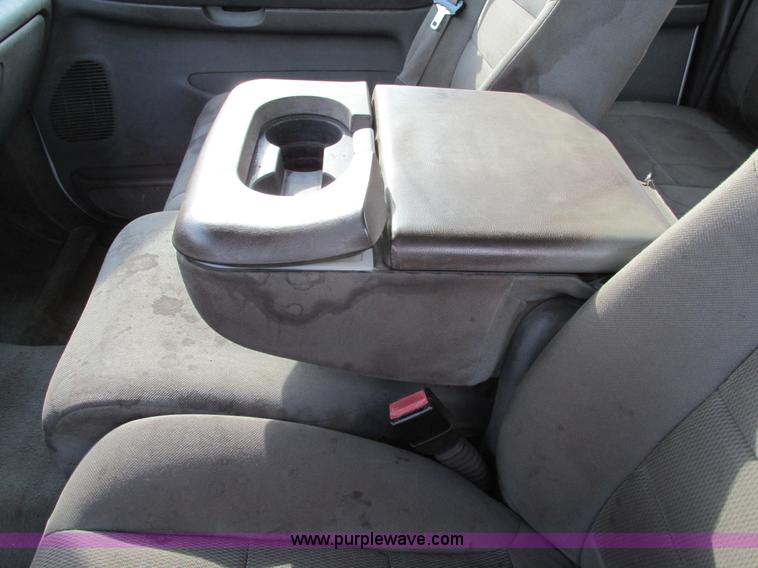 image for item F4042 2004 Ford F250 XLT Super Duty SuperCab pickup truck