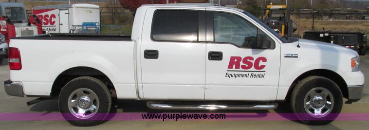 image for item F4043 2005 Ford F150 XLT Super Crew pickup truck