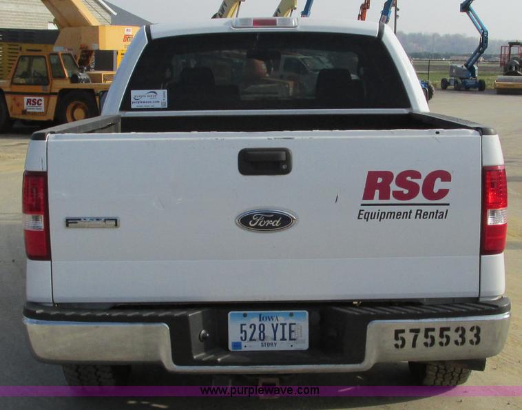 image for item F4043 2005 Ford F150 XLT Super Crew pickup truck