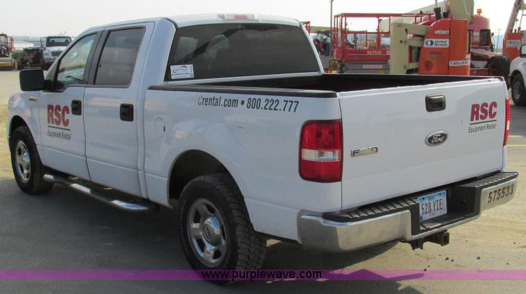 image for item F4043 2005 Ford F150 XLT Super Crew pickup truck