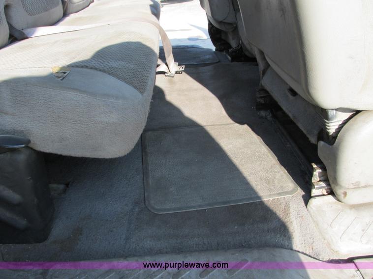 image for item F4044 2002 Ford F150 XLT SuperCab pickup truck