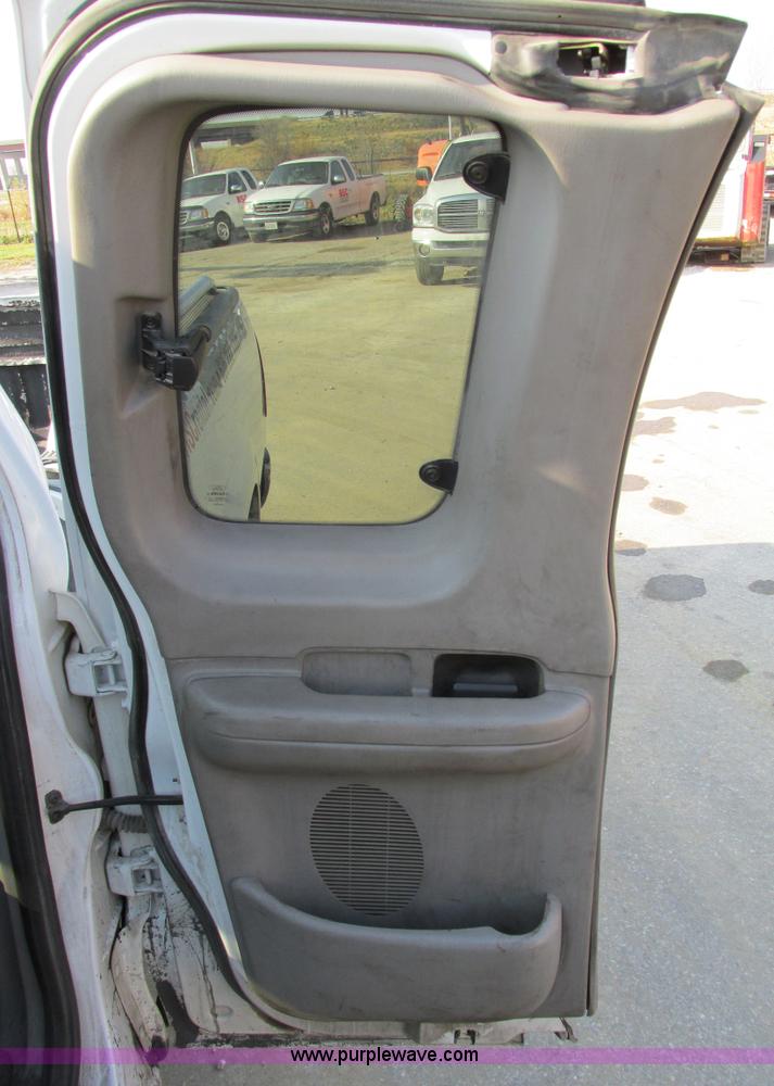 image for item F4044 2002 Ford F150 XLT SuperCab pickup truck