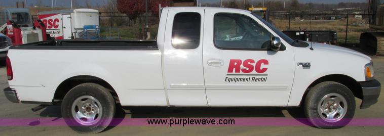 image for item F4045 2002 Ford F150 XLT SuperCab pickup truck