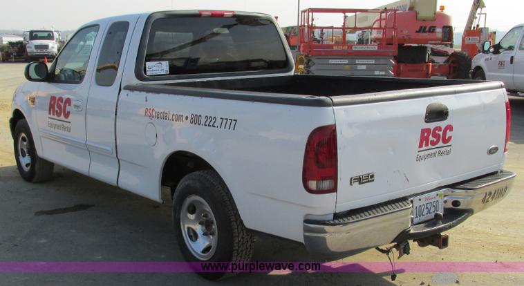 image for item F4045 2002 Ford F150 XLT SuperCab pickup truck