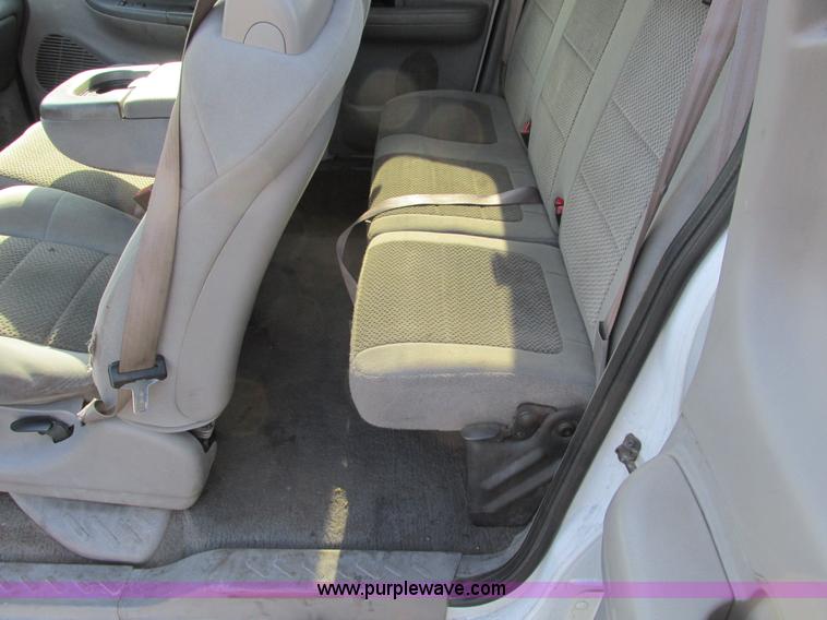 image for item F4045 2002 Ford F150 XLT SuperCab pickup truck