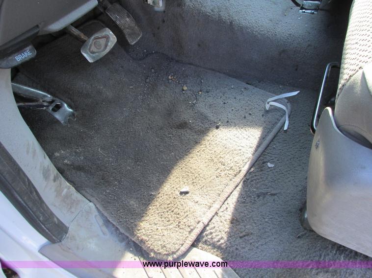 image for item F4045 2002 Ford F150 XLT SuperCab pickup truck