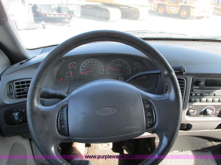 image for item F4045 2002 Ford F150 XLT SuperCab pickup truck