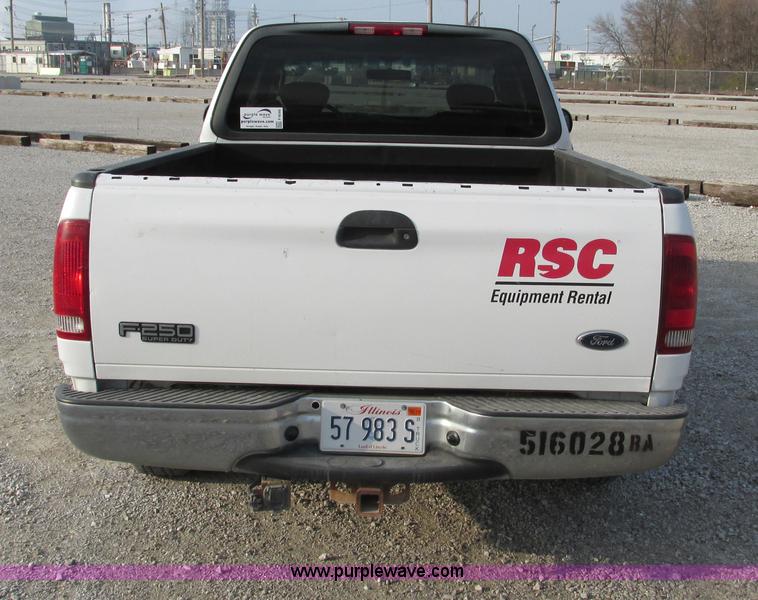 image for item F4046 2004 Ford F250 XLT Super Duty SuperCab pickup truck
