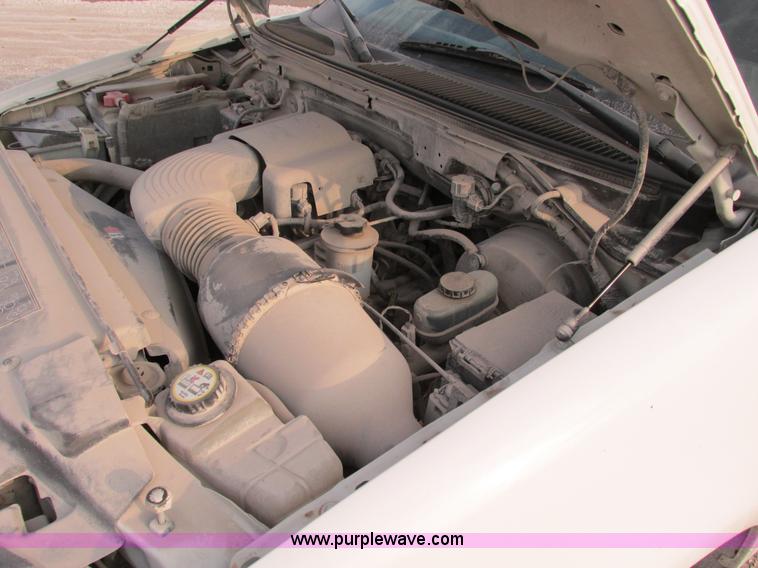 image for item F4046 2004 Ford F250 XLT Super Duty SuperCab pickup truck