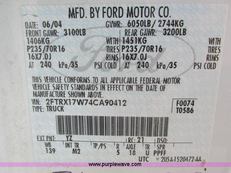 image for item F4046 2004 Ford F250 XLT Super Duty SuperCab pickup truck