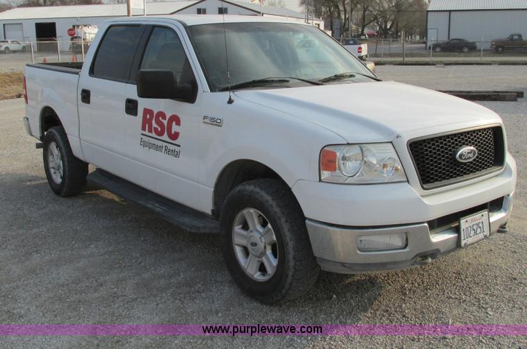 image for item F4047 2004 Ford F150 XLT Super Crew pickup truck