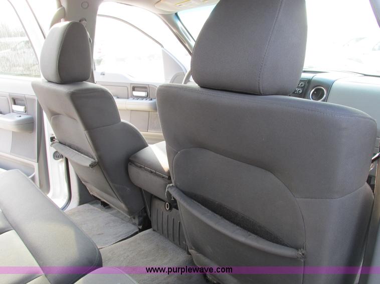 image for item F4047 2004 Ford F150 XLT Super Crew pickup truck