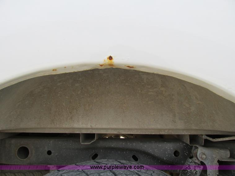 image for item F4047 2004 Ford F150 XLT Super Crew pickup truck