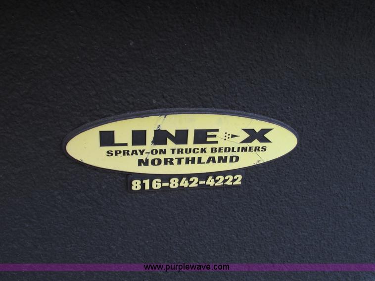 image for item F4047 2004 Ford F150 XLT Super Crew pickup truck