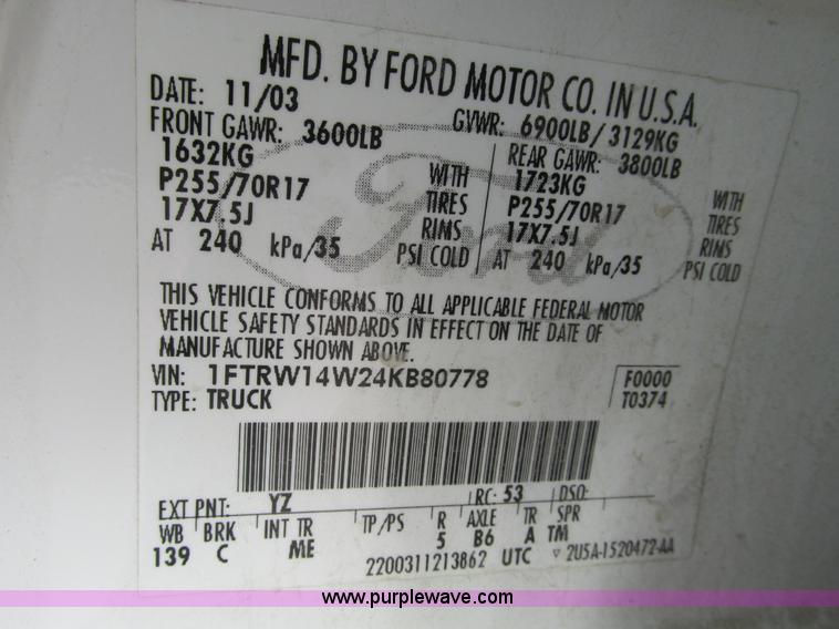 image for item F4047 2004 Ford F150 XLT Super Crew pickup truck