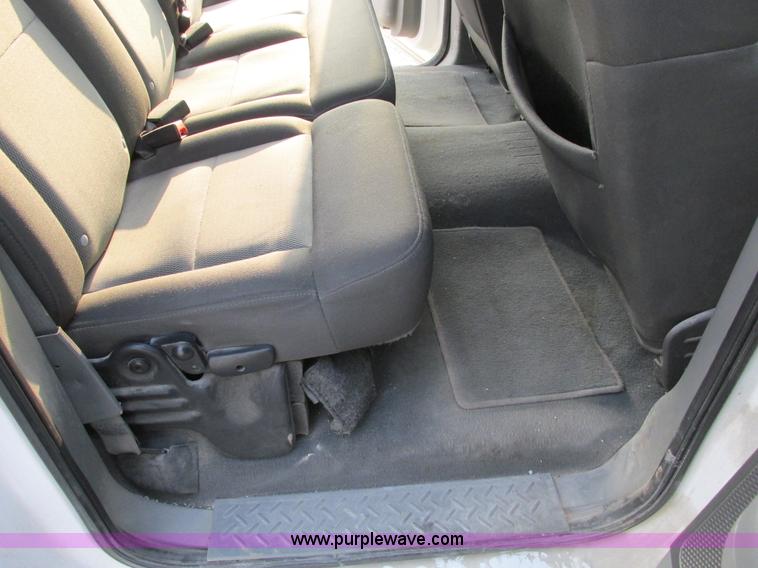 image for item F4048 2004 Ford F150 XLT Super Crew pickup truck