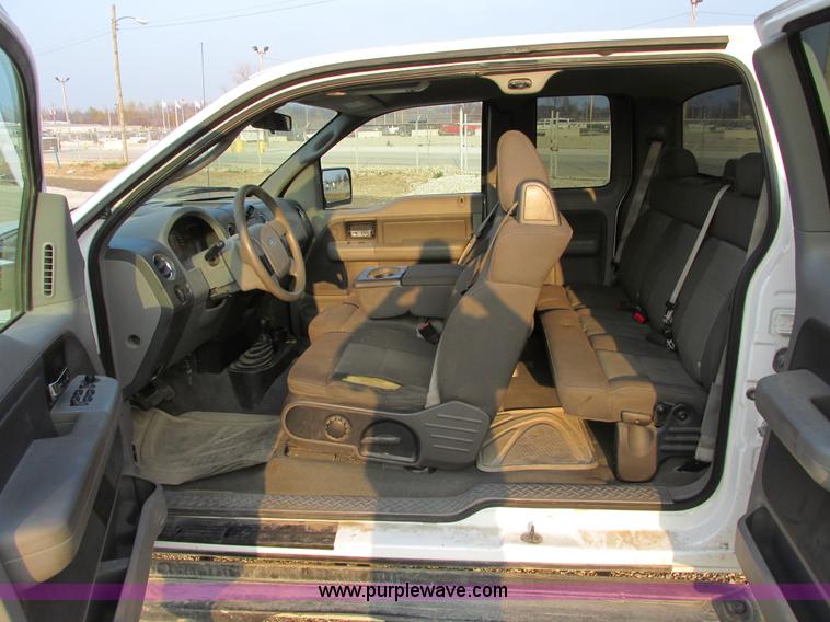 image for item F4049 2005 Ford F150 XLT SuperCab pickup truck