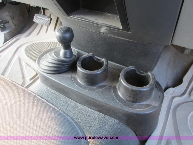 image for item F4049 2005 Ford F150 XLT SuperCab pickup truck