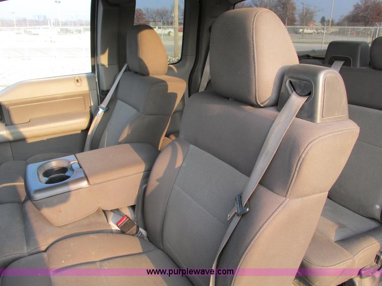 image for item F4049 2005 Ford F150 XLT SuperCab pickup truck