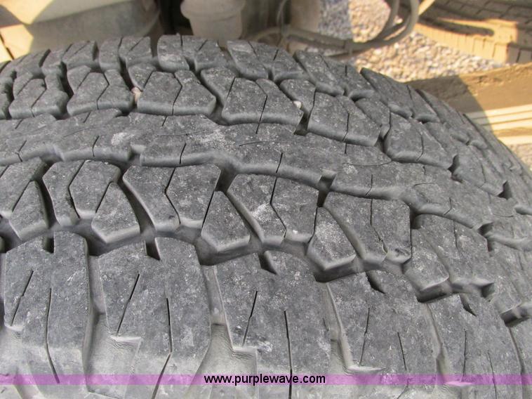 image for item F4049 2005 Ford F150 XLT SuperCab pickup truck