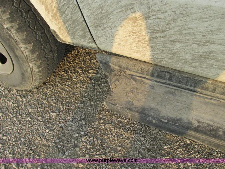 image for item F4049 2005 Ford F150 XLT SuperCab pickup truck