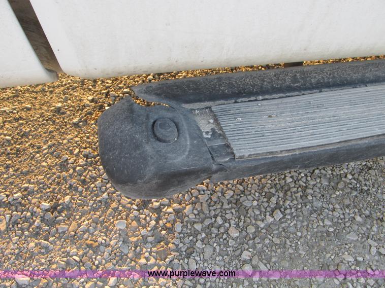 image for item F4049 2005 Ford F150 XLT SuperCab pickup truck