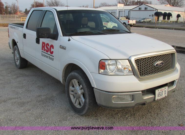 image for item F4051 2004 Ford F150 Lariat Super Crew pickup truck