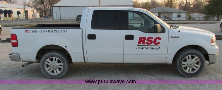 image for item F4051 2004 Ford F150 Lariat Super Crew pickup truck