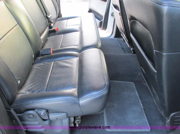 image for item F4051 2004 Ford F150 Lariat Super Crew pickup truck