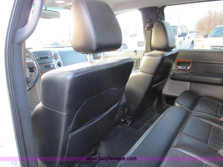 image for item F4051 2004 Ford F150 Lariat Super Crew pickup truck