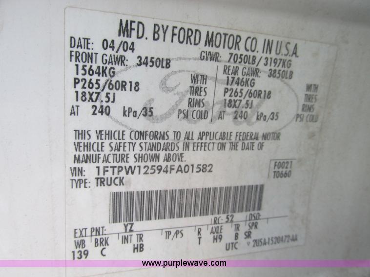 image for item F4051 2004 Ford F150 Lariat Super Crew pickup truck