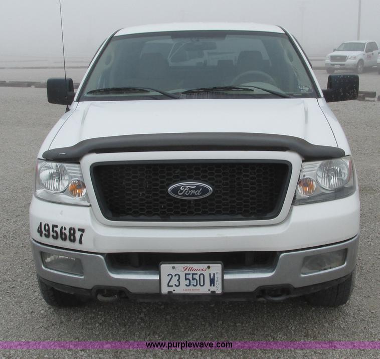 image for item F4052 2004 Ford F150 XLT Super Crew pickup truck