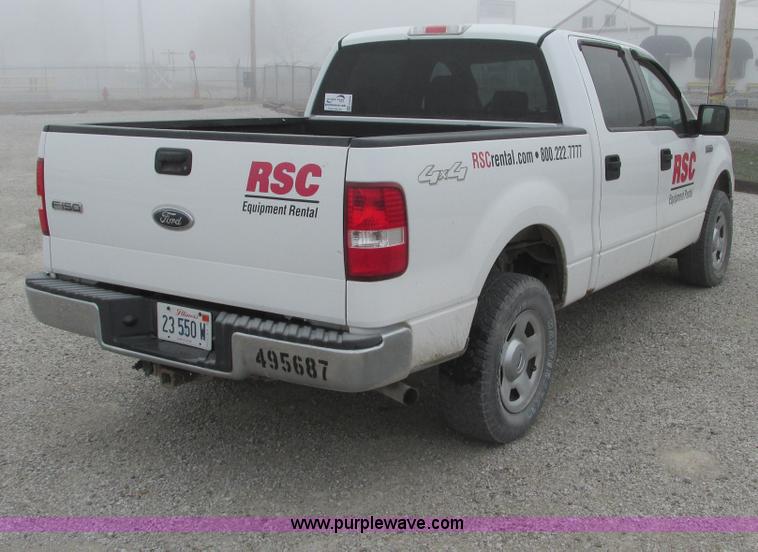 image for item F4052 2004 Ford F150 XLT Super Crew pickup truck